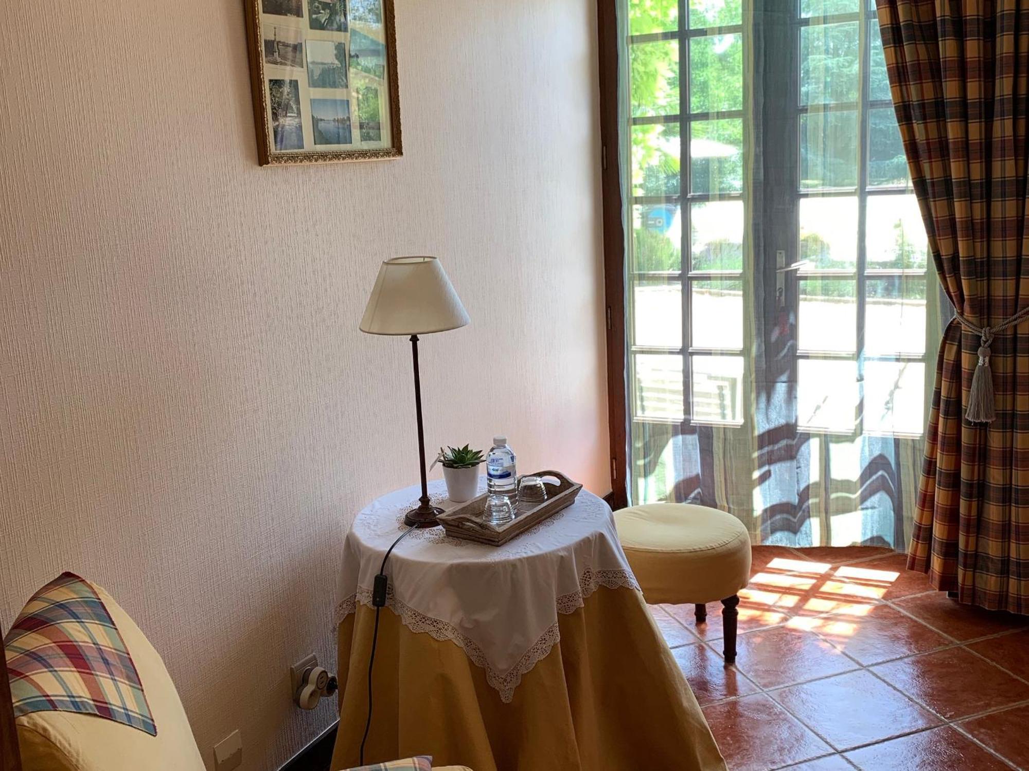 Tavers Charme Au Coeur Des Chateaux De La Loire Avec Wifi - Fr-1-590-305 B&B 외부 사진